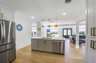 9306 Rosstown Way, Houston, TX 77080 - Photo 16