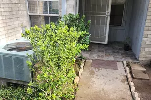 7400 Bellerive Dr, Houston, TX 77036 - Photo 2