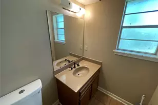 181 Greenleaf Ln, Conroe, TX 77304 - Photo 12