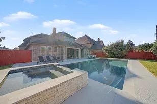 28298 Calaveras Lake Dr, Spring, TX 77386 - Photo 2