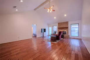 1513 Crestmont St, Wharton, TX 77488 - Photo 14