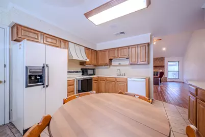 1513 Crestmont Street, Wharton, TX 77488 - Photo 26