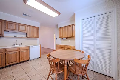 1513 Crestmont Street, Wharton, TX 77488 - Photo 20