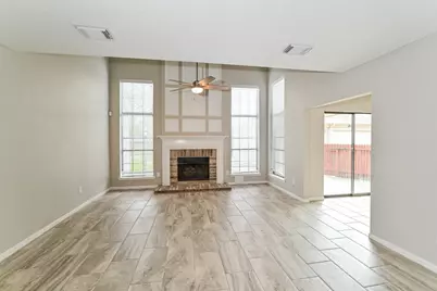 2017 Spinnaker Drive, League City, TX 77573 - Photo 2