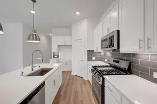 16827 Zavala Wy, Montgomery, TX 77316 - Photo 2