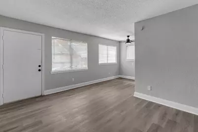 3613 Crane Street Unit 4, Houston, TX 77026 - Photo 2