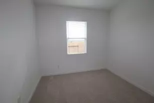 7826 Jade Crst Dr, Angleton, TX 77515 - Photo 10