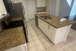 127 W Burberry Cir, Conroe, TX 77384 - Photo 6