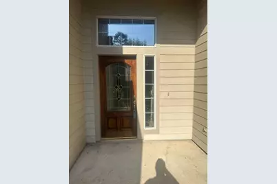 127 W Burberry Circle, Conroe, TX 77384 - Photo 2