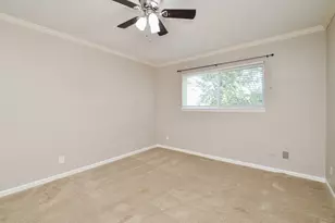 13074 Trail Hollow Dr, Houston, TX 77079 - Photo 30