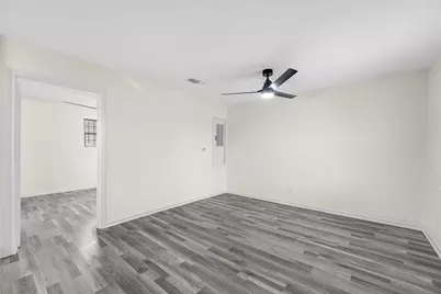 7614 Grahamcrest Drive #2, Houston, TX 77061 - Photo 8