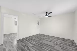 7614 Grahamcrest Dr, Houston, TX 77061 - Photo 8