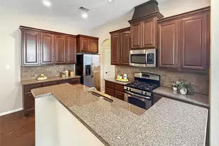 26 Cheswood Manor Drive, The Woodlands, TX 77382 - Photo 6