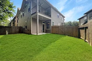 26 Cheswood Manor Drive, The Woodlands, TX 77382 - Photo 24