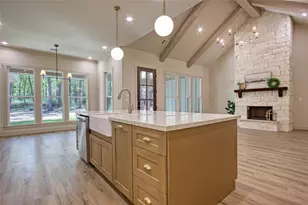 10502 Greenbriar Dr, Plantersville, TX 77363 - Photo 12