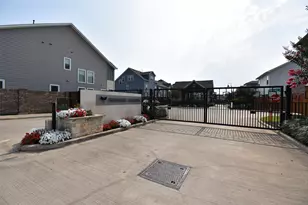 10914 Brambling Wood Dr S, Houston, TX 77043 - Photo 36