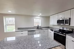 4607 Englewood St, Houston, TX 77026 - Photo 10