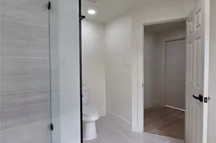 4607 Englewood St, Houston, TX 77026 - Photo 16