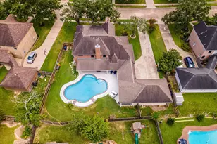 2402 Sarasota Dr, Friendswood, TX 77546 - Photo 48