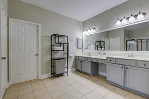 2402 Sarasota Dr, Friendswood, TX 77546 - Photo 22