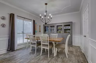 2402 Sarasota Dr, Friendswood, TX 77546 - Photo 10