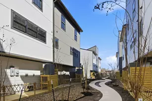 11930 S Hoa Sen Cir, Houston, TX 77072 - Photo 34