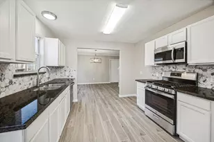 1406 Rising Springs Ln, Houston, TX 77073 - Photo 10