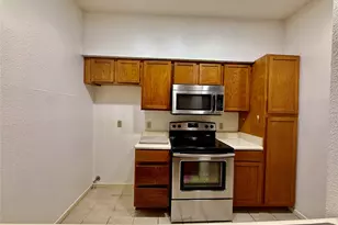8055 Cambridge St, Houston, TX 77054 - Photo 18