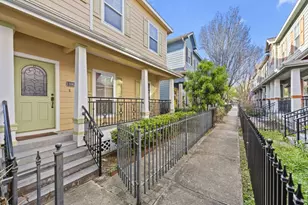 1106 W 18th St, Houston, TX 77008 - Photo 2