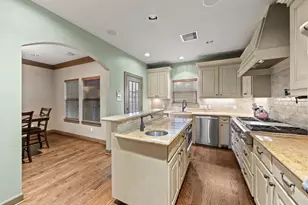 1106 W 18th St, Houston, TX 77008 - Photo 12