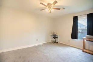 2322 Hadden Hollow Dr, Houston, TX 77067 - Photo 16