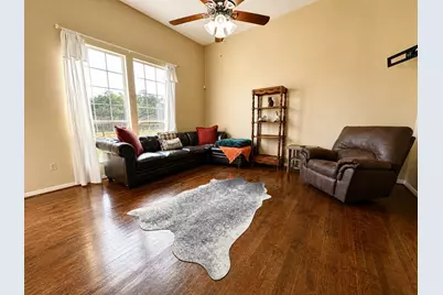 322 N Resident, Wharton, TX 77488 - Photo 8