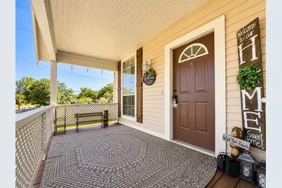 322 N Resident, Wharton, TX 77488 - Photo 2