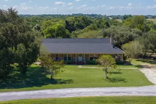 3722 W Hilltop Dr, Chappell Hill, TX 77426 - Photo 4