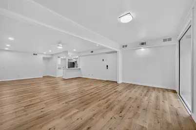 12633 Memorial Drive #216, Houston, TX 77024 - Photo 10