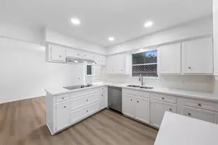 12903 Avenida Vaquero St, Houston, TX 77077 - Photo 14