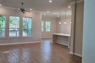 1905 Ashlee Ct, Dickinson, TX 77539 - Photo 2