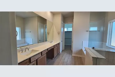 1905 Ashlee Court, Dickinson, TX 77539 - Photo 8