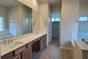1905 Ashlee Ct, Dickinson, TX 77539 - Photo 8
