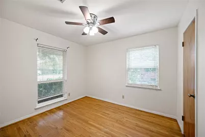 8110 Bob White Drive, Houston, TX 77074 - Photo 16