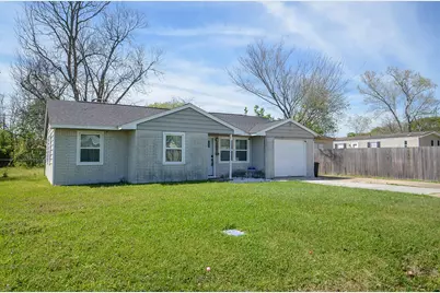 201 Inwood Lane, Highlands, TX 77562 - Photo 4