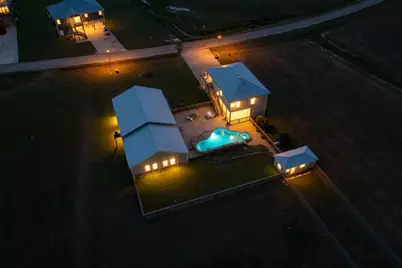742 Bay Drive, Palacios, TX 77465 - Photo 4