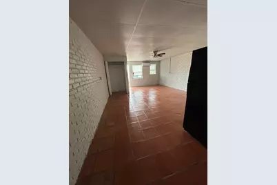 1627 W Fm-351 #15, Beeville, TX 78102 - Photo 10