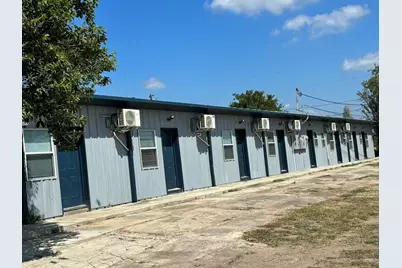 1627 W Fm-351 #15, Beeville, TX 78102 - Photo 4