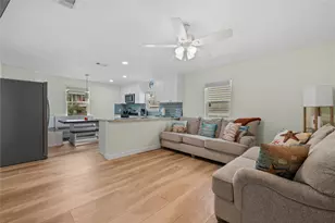 2811 Ave O 1/2, Galveston, TX 77550 - Photo 4
