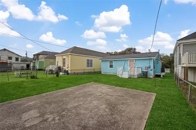 2811 Avenue O 1/2, Galveston, TX 77550 - Photo 24