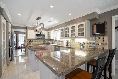 37 Doe Run Drive, The Woodlands, TX 77380 - Photo 8
