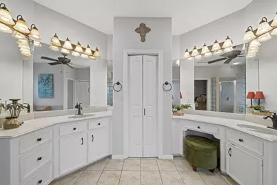 527 S Ohio Avenue, La Porte, TX 77571 - Photo 20