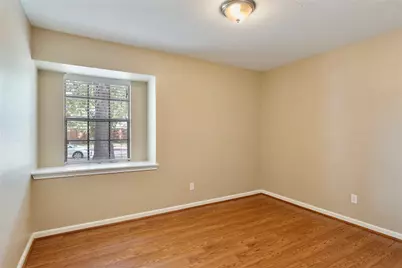 10429 Moorberry Lane, Houston, TX 77043 - Photo 14