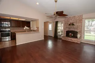 10103 Kirkwren Dr, Houston, TX 77089 - Photo 4